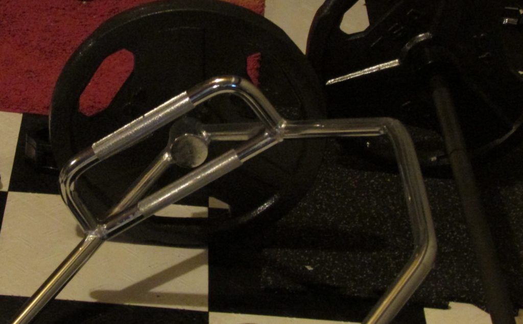 Trap bar deadlift preparation